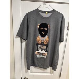 SKU 400 Streetz Iz Watchin Teddy Stacking Graphic T-Shirt XL Gray